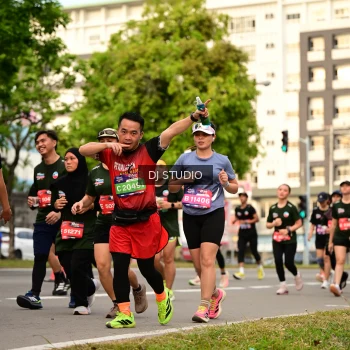 Runner Photo 4155858