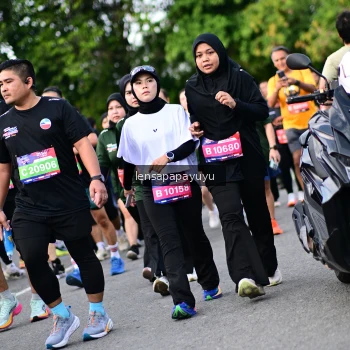 Runner Photo 4155867
