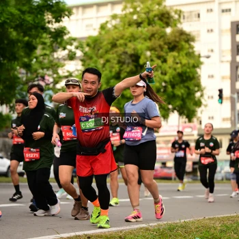 Runner Photo 4155874