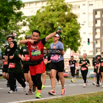 Runner Photo 4155879