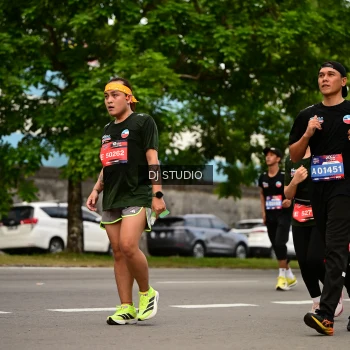 Runner Photo 4155895