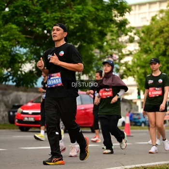Runner Photo 4155900