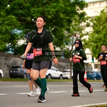Runner Photo 4155945