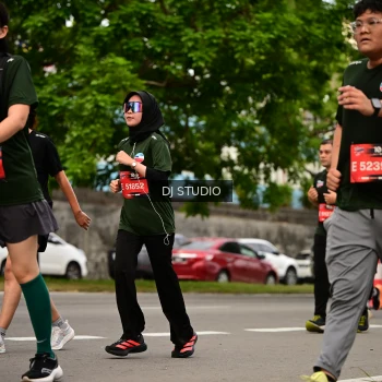 Runner Photo 4155960