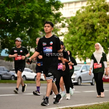 Runner Photo 4155968