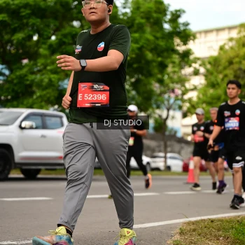 Runner Photo 4155972