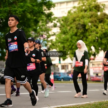 Runner Photo 4155977