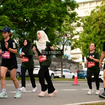 Runner Photo 4155993