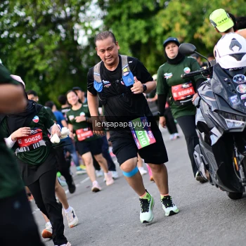 Runner Photo 4156000