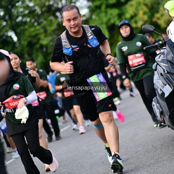 Runner Photo 4156006