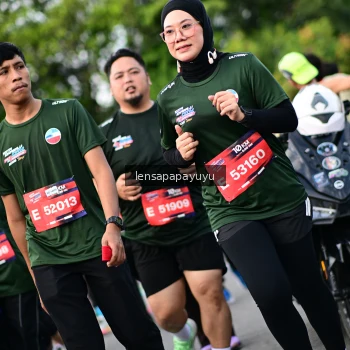 Runner Photo 4156010