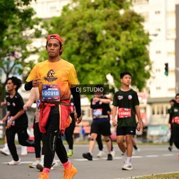 Runner Photo 4156014