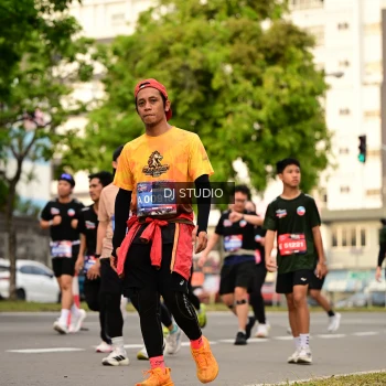 Runner Photo 4156017