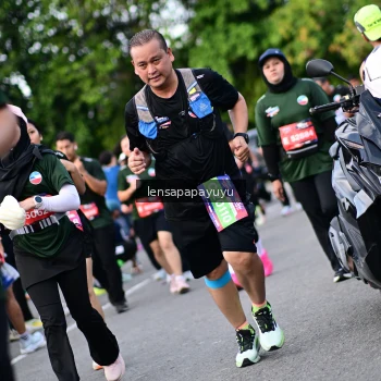 Runner Photo 4156020