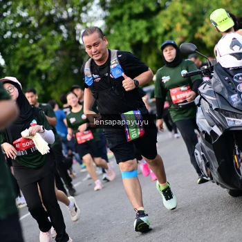 Runner Photo 4156022