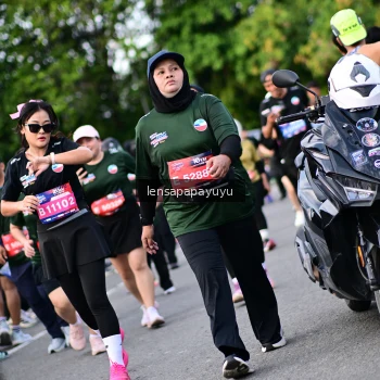 Runner Photo 4156030
