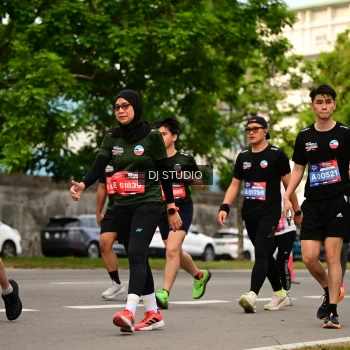 Runner Photo 4156039