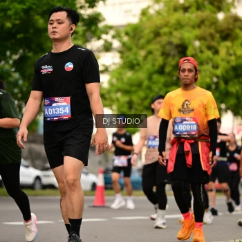 Runner Photo 4156049