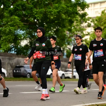 Runner Photo 4156067