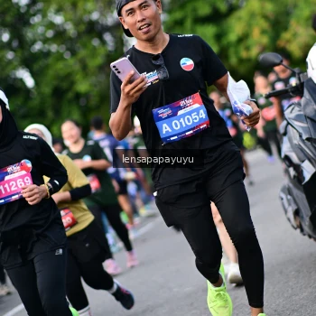 Runner Photo 4156076