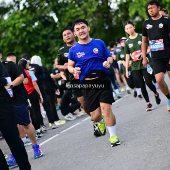 Runner Photo 4156102