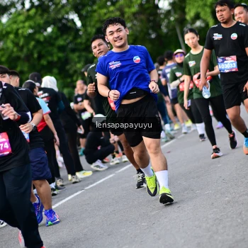 Runner Photo 4156111