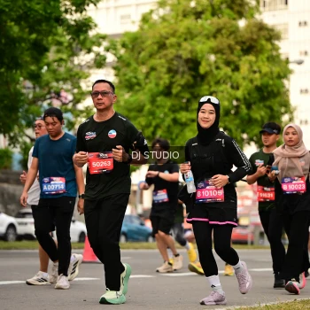 Runner Photo 4156113