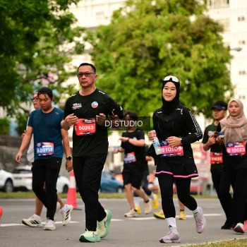 Runner Photo 4156115