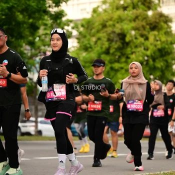 Runner Photo 4156117