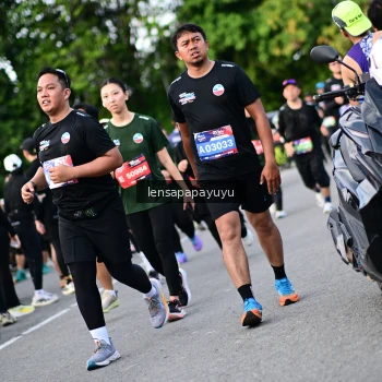 Runner Photo 4156123