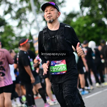 Runner Photo 4156155