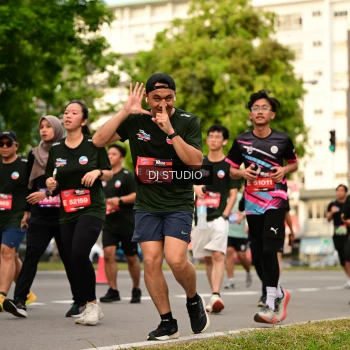 Runner Photo 4156161