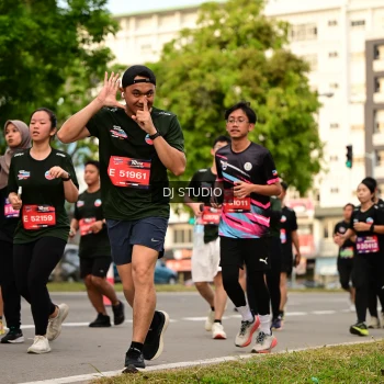 Runner Photo 4156173