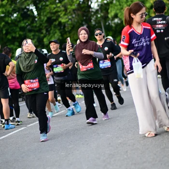 Runner Photo 4156186