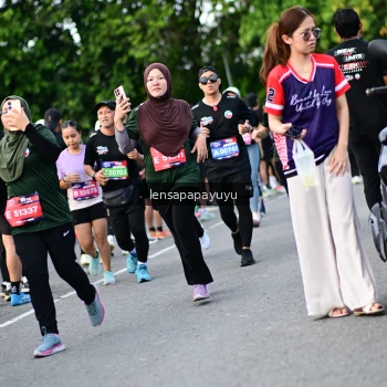 Runner Photo 4156189