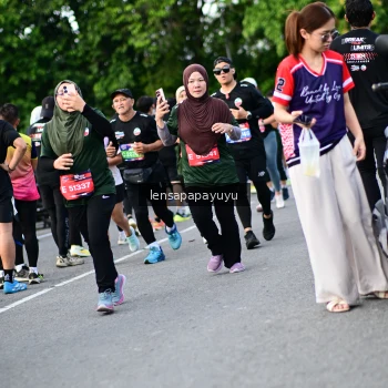 Runner Photo 4156190