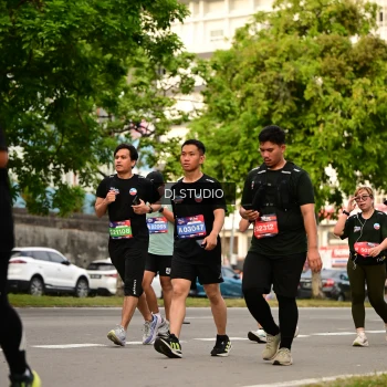 Runner Photo 4156216