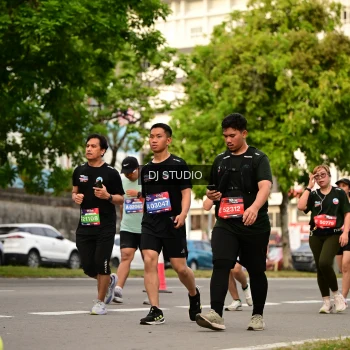Runner Photo 4156222