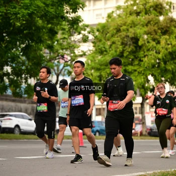 Runner Photo 4156224