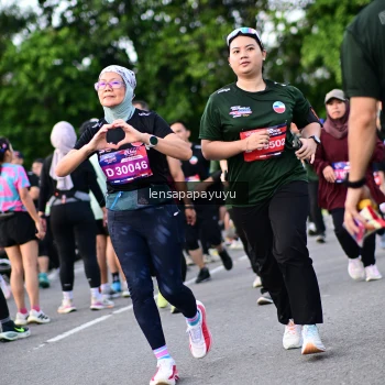 Runner Photo 4156235