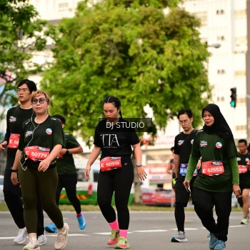 Runner Photo 4156245