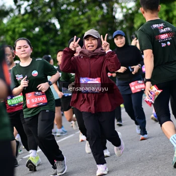 Runner Photo 4156251