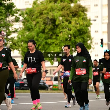 Runner Photo 4156257