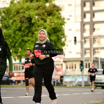 Runner Photo 4156275