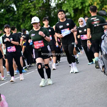 Runner Photo 4156298