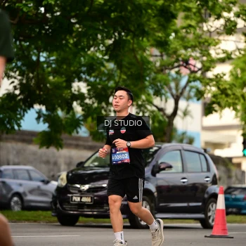 Runner Photo 4156304