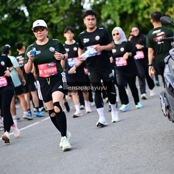 Runner Photo 4156310