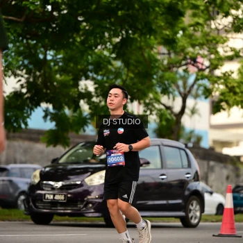 Runner Photo 4156311