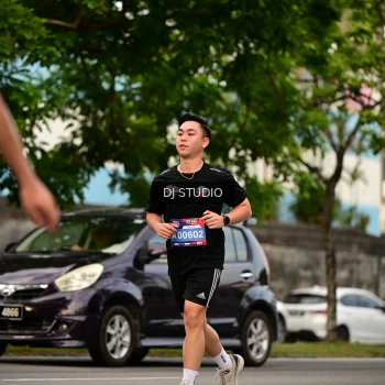Runner Photo 4156313