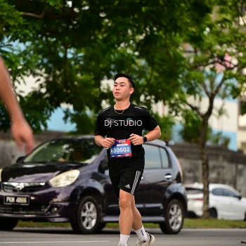 Runner Photo 4156315